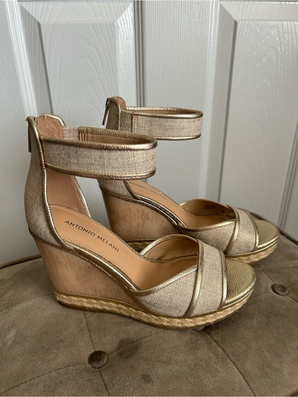 ANTONIO MELANI Metallic Gold Linen Wedge Sandals with Ankle Strap